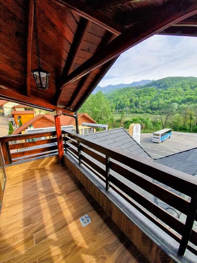 Отель Complex Turistic Casa Romaneasca Кэлимэнешти-24