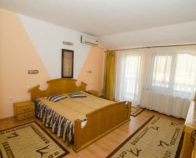 Отель Complex Turistic Casa Romaneasca Кэлимэнешти-35